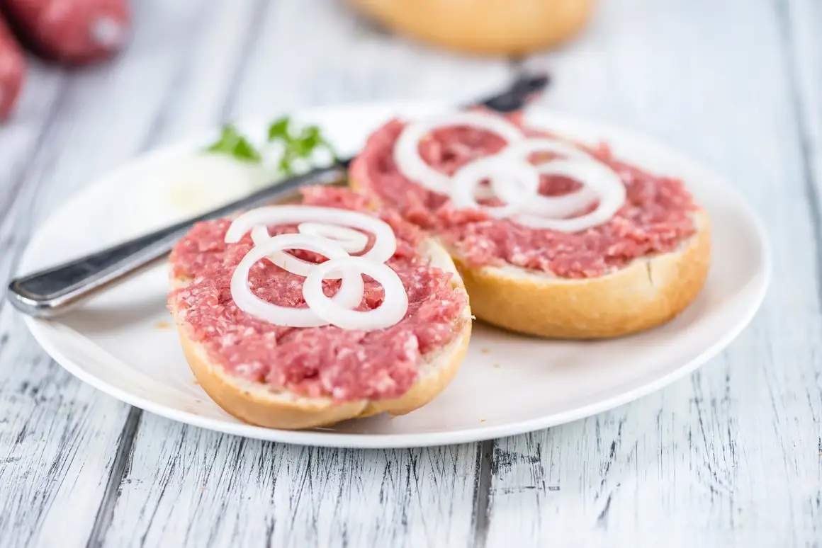 Warum es in Deutschland üblich ist, rohes Hackfleisch zu essen