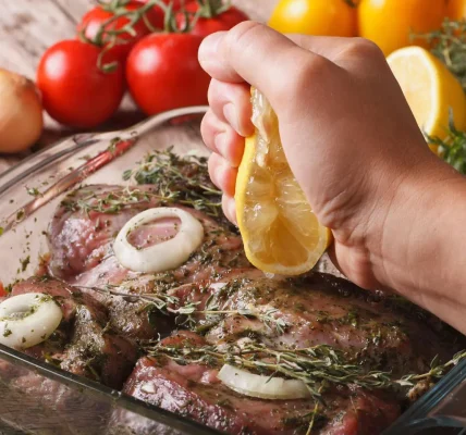 Traditionelles Einlegen von Fleisch: Von Bratensülze bis Sauerfleisch